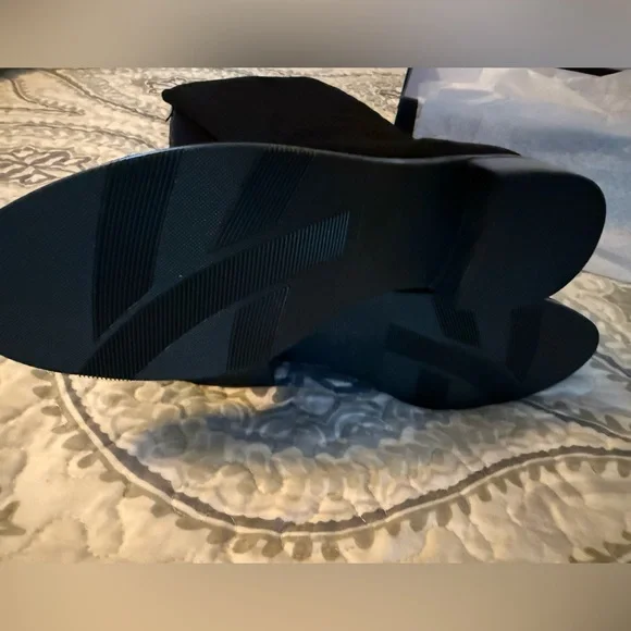 New in box, Aqua Diva tall black suede boots
size 10 M - Picture 4 of 15